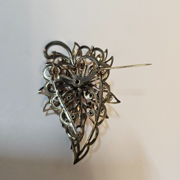 Gold Tone Leaf Shape Red Rhinestone Brooch Floral Flower Pin Unmarked - Picture 4 of 11